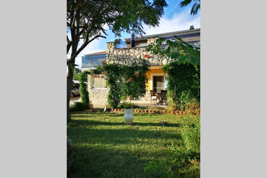 Apartman Chiara Galovac  エクステリア 写真