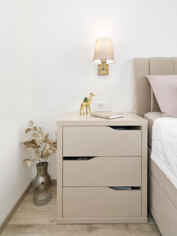 Apartman Chiara Galovac  エクステリア 写真