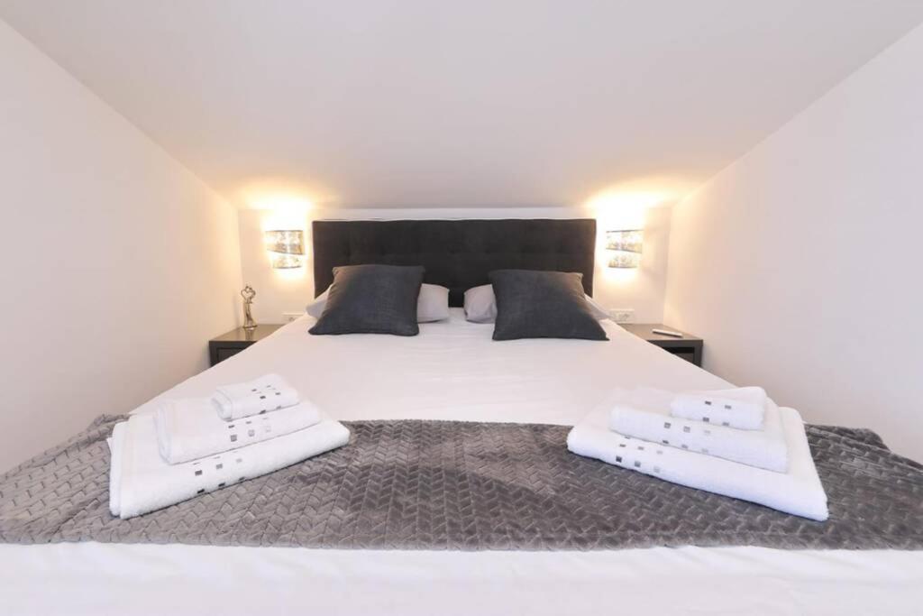 Apartman Chiara Galovac  エクステリア 写真