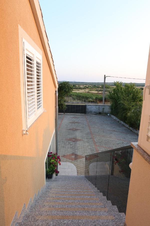 Apartman Chiara Galovac  エクステリア 写真